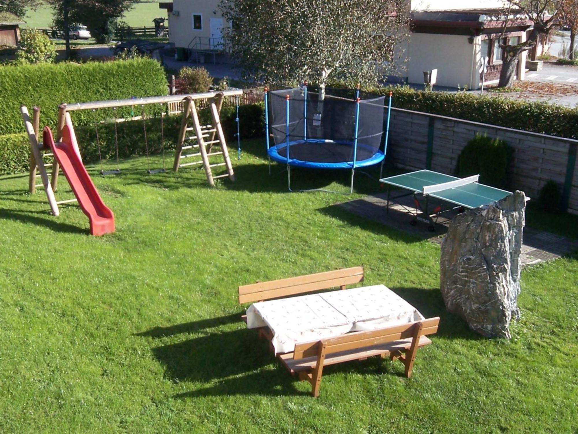 Appartements Mary Inklusive Tauern-Spa คาพรูน ภายนอก รูปภาพ